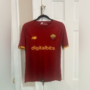 Roma soccer shirt size S
